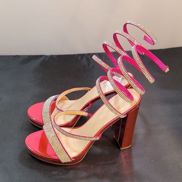 BRAND NEW WILD DIVA LOUNGS RHINESTONES EMBELLISHMENTS SANDAL - Picture 6 of 15